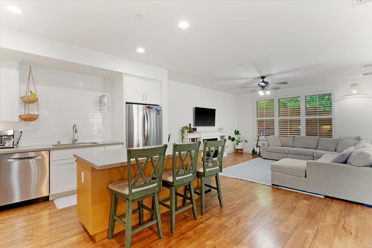 Detail Gallery Image 1 of 50 For 912 Lundy Ln, Scotts Valley,  CA 95066 - 4 Beds | 3 Baths