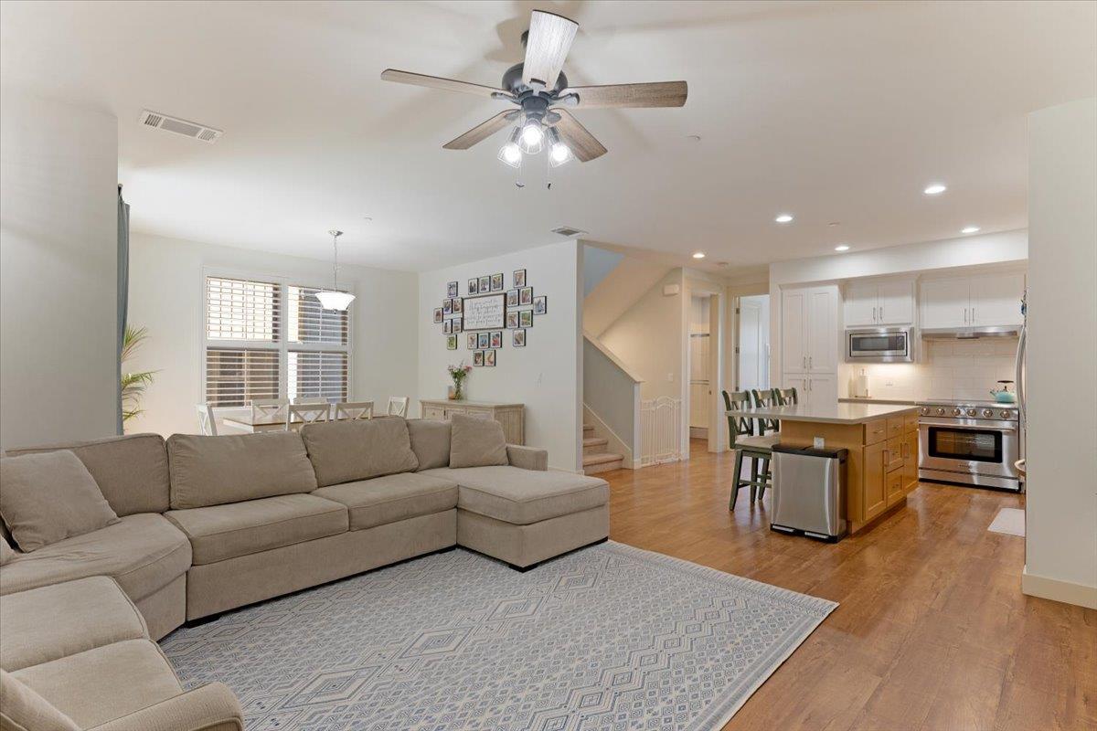 Detail Gallery Image 13 of 50 For 912 Lundy Ln, Scotts Valley,  CA 95066 - 4 Beds | 3 Baths