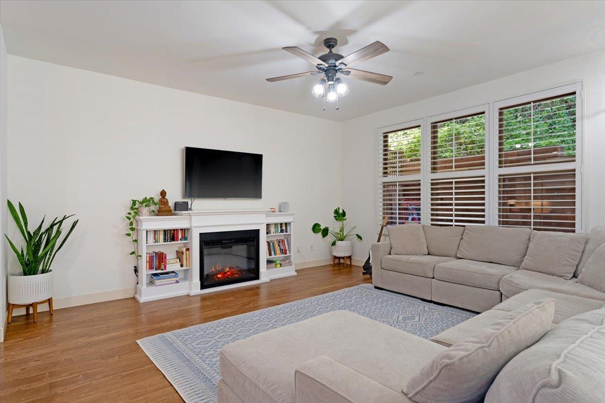 Detail Gallery Image 15 of 50 For 912 Lundy Ln, Scotts Valley,  CA 95066 - 4 Beds | 3 Baths