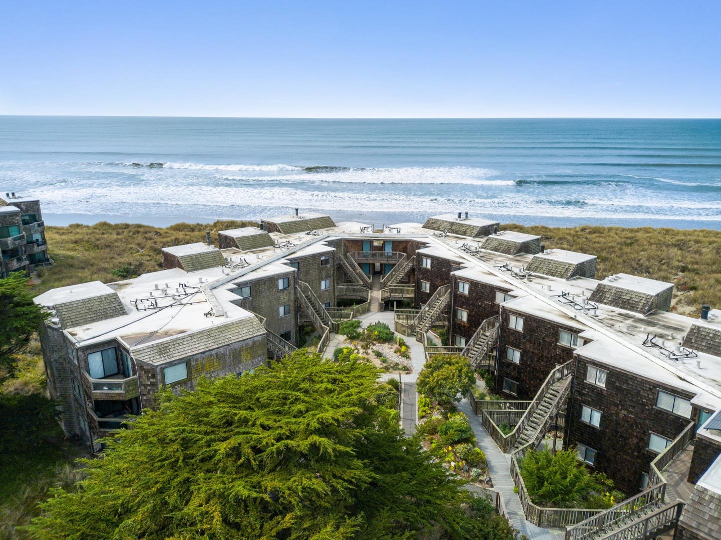 Detail Gallery Image 2 of 31 For 101 Shell Dr #171,  Watsonville,  CA 95076 - 2 Beds | 2 Baths