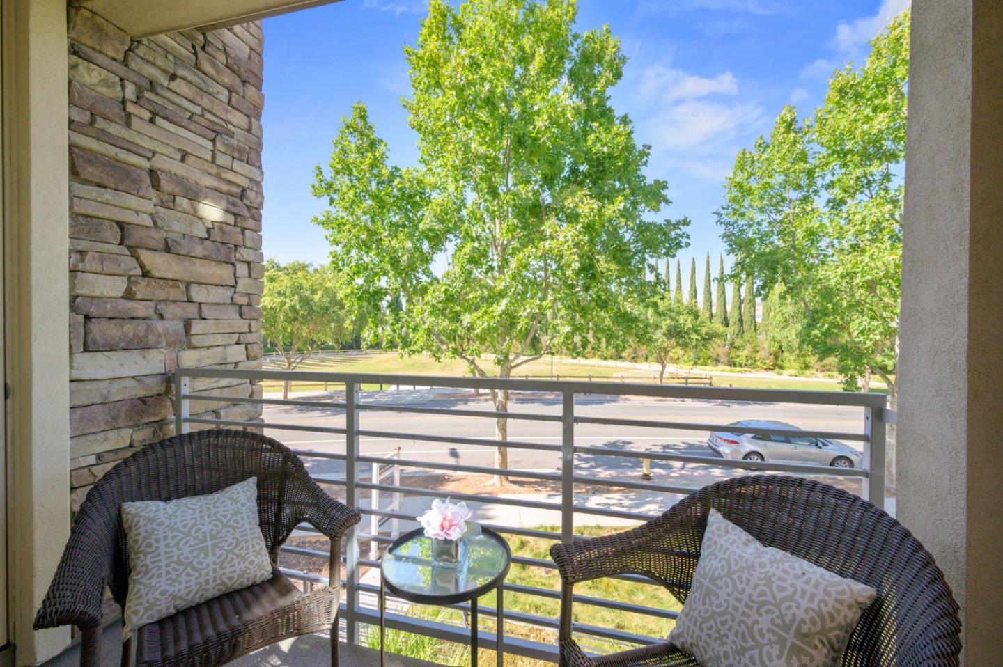 Detail Gallery Image 18 of 94 For 6043 Raleigh Rd, San Jose,  CA 95123 - 4 Beds | 3/1 Baths