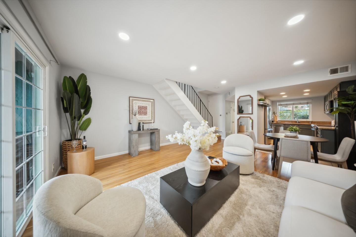 Photo #5: ML81996451 Listing: Photo #5