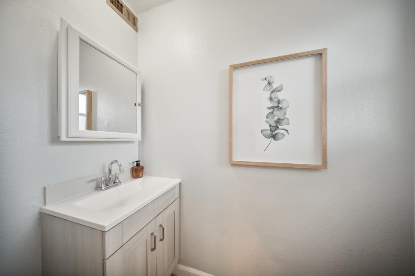 Photo #9: ML81996451 Listing: Photo #9