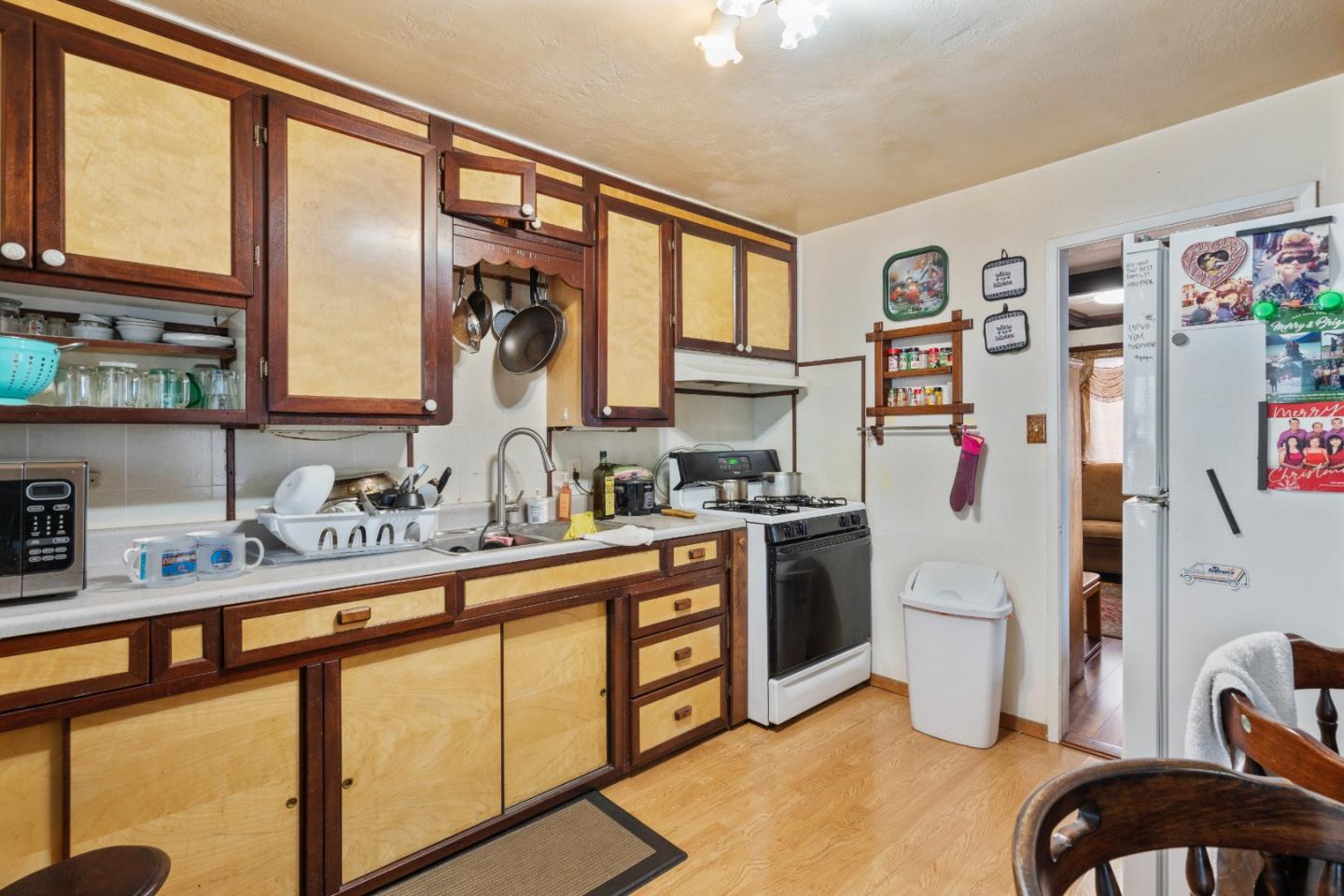 Detail Gallery Image 11 of 17 For 1659 Judson St, Seaside,  CA 93955 - 2 Beds | 1 Baths