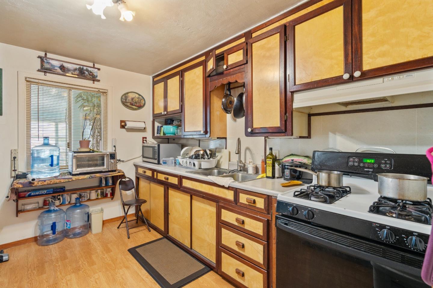 Detail Gallery Image 12 of 17 For 1659 Judson St, Seaside,  CA 93955 - 2 Beds | 1 Baths