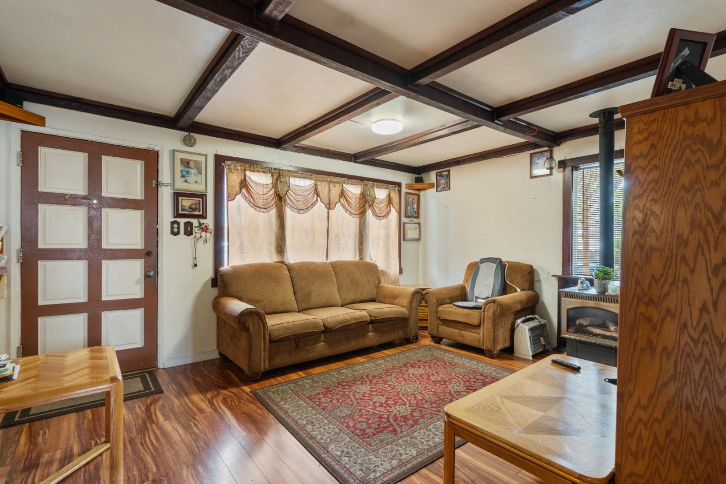 Detail Gallery Image 5 of 17 For 1659 Judson St, Seaside,  CA 93955 - 2 Beds | 1 Baths