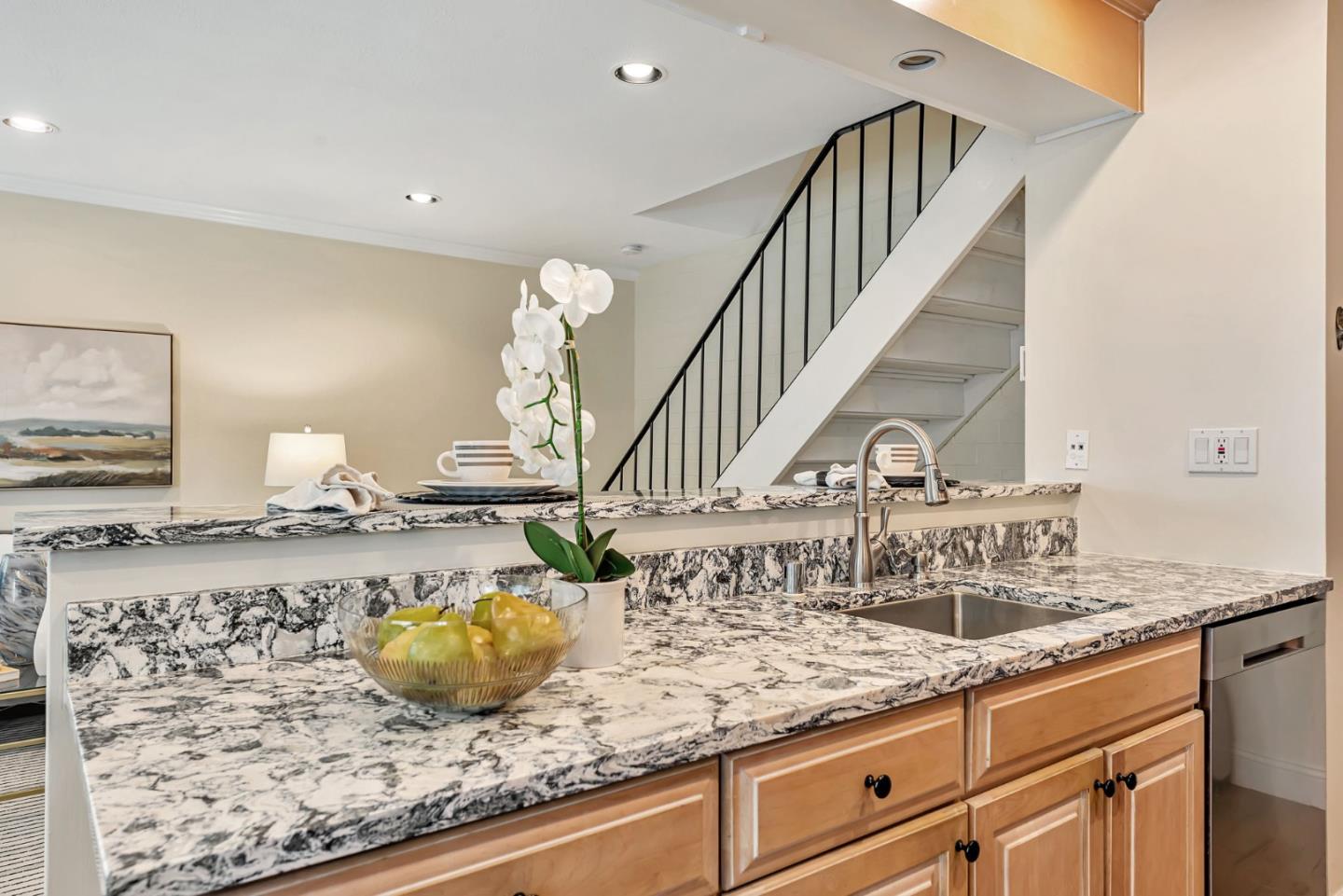 Detail Gallery Image 10 of 22 For 250 Watson Dr #2,  Campbell,  CA 95008 - 2 Beds | 1 Baths