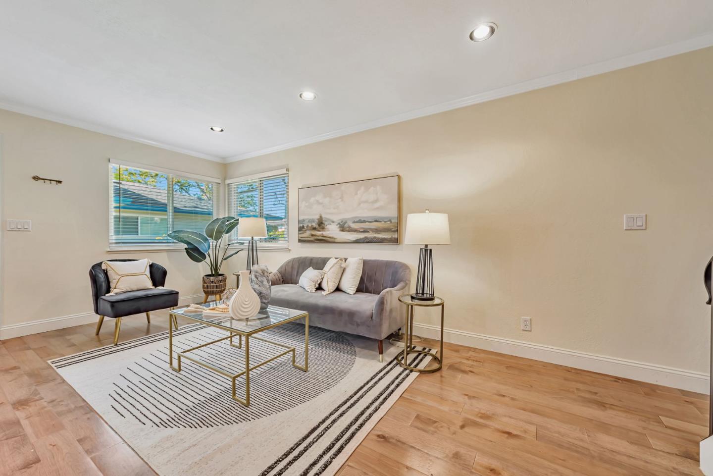 Detail Gallery Image 4 of 22 For 250 Watson Dr #2,  Campbell,  CA 95008 - 2 Beds | 1 Baths