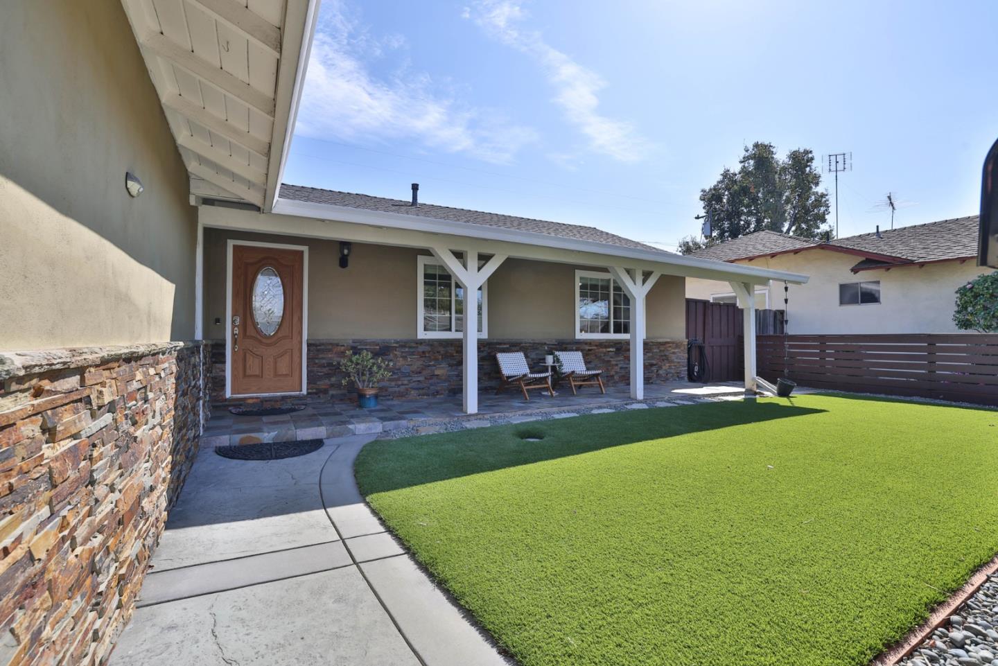 Detail Gallery Image 2 of 27 For 3370 Jennifer Way, San Jose,  CA 95124 - 3 Beds | 2 Baths