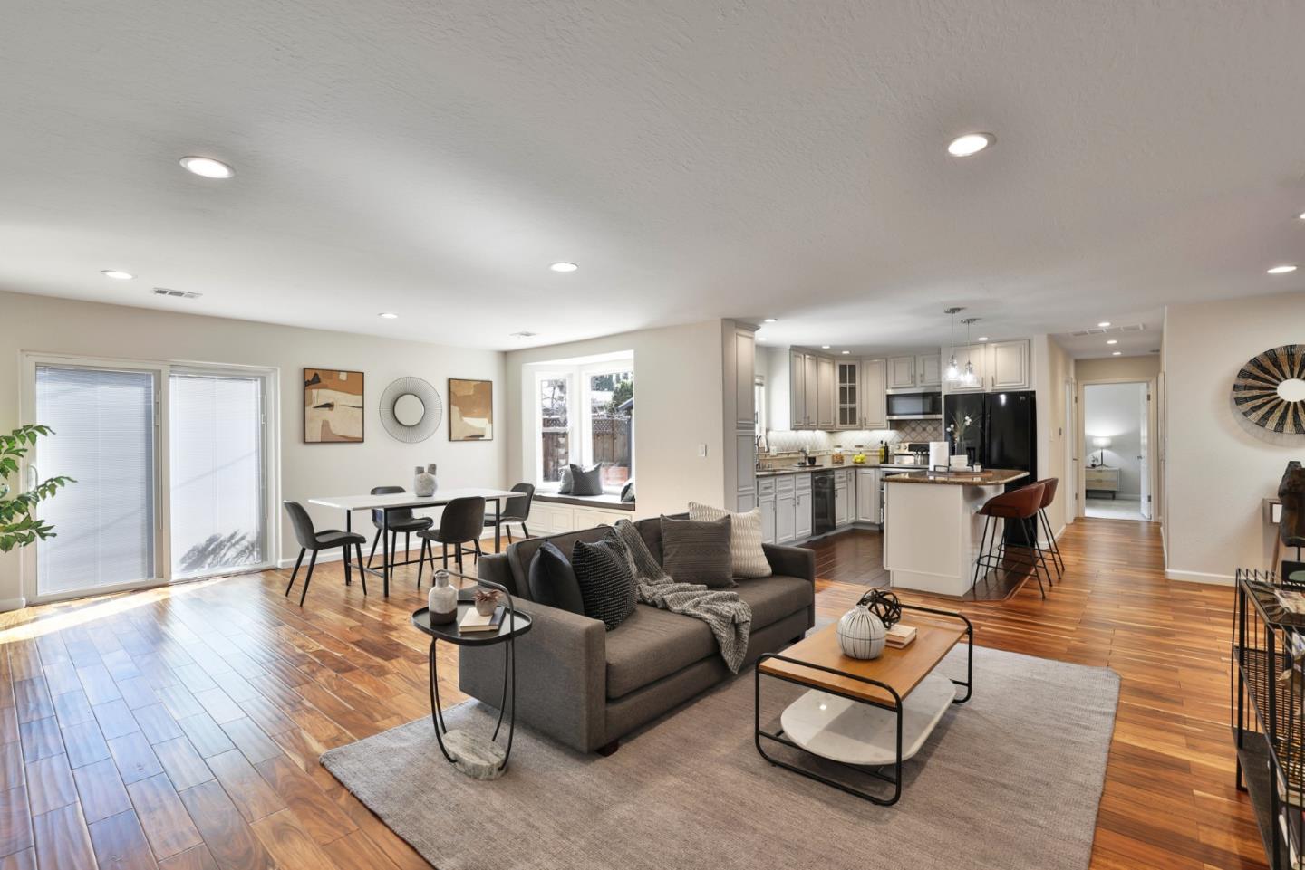 Detail Gallery Image 8 of 27 For 3370 Jennifer Way, San Jose,  CA 95124 - 3 Beds | 2 Baths