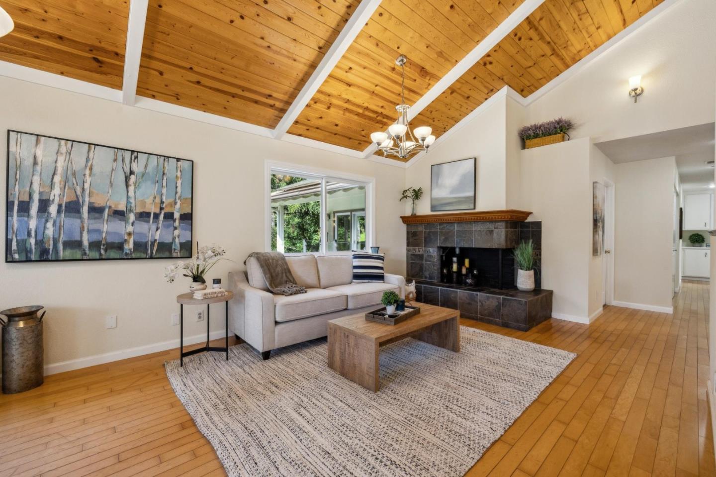Detail Gallery Image 13 of 86 For 23280 Schulties Rd, Los Gatos,  CA 95033 - 4 Beds | 2/1 Baths