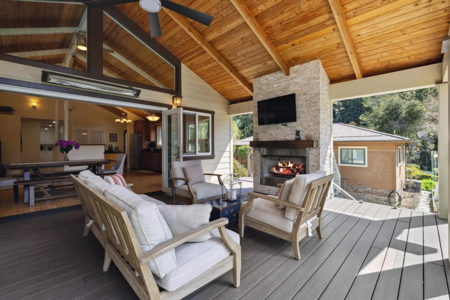 Detail Gallery Image 22 of 86 For 23280 Schulties Rd, Los Gatos,  CA 95033 - 4 Beds | 2/1 Baths