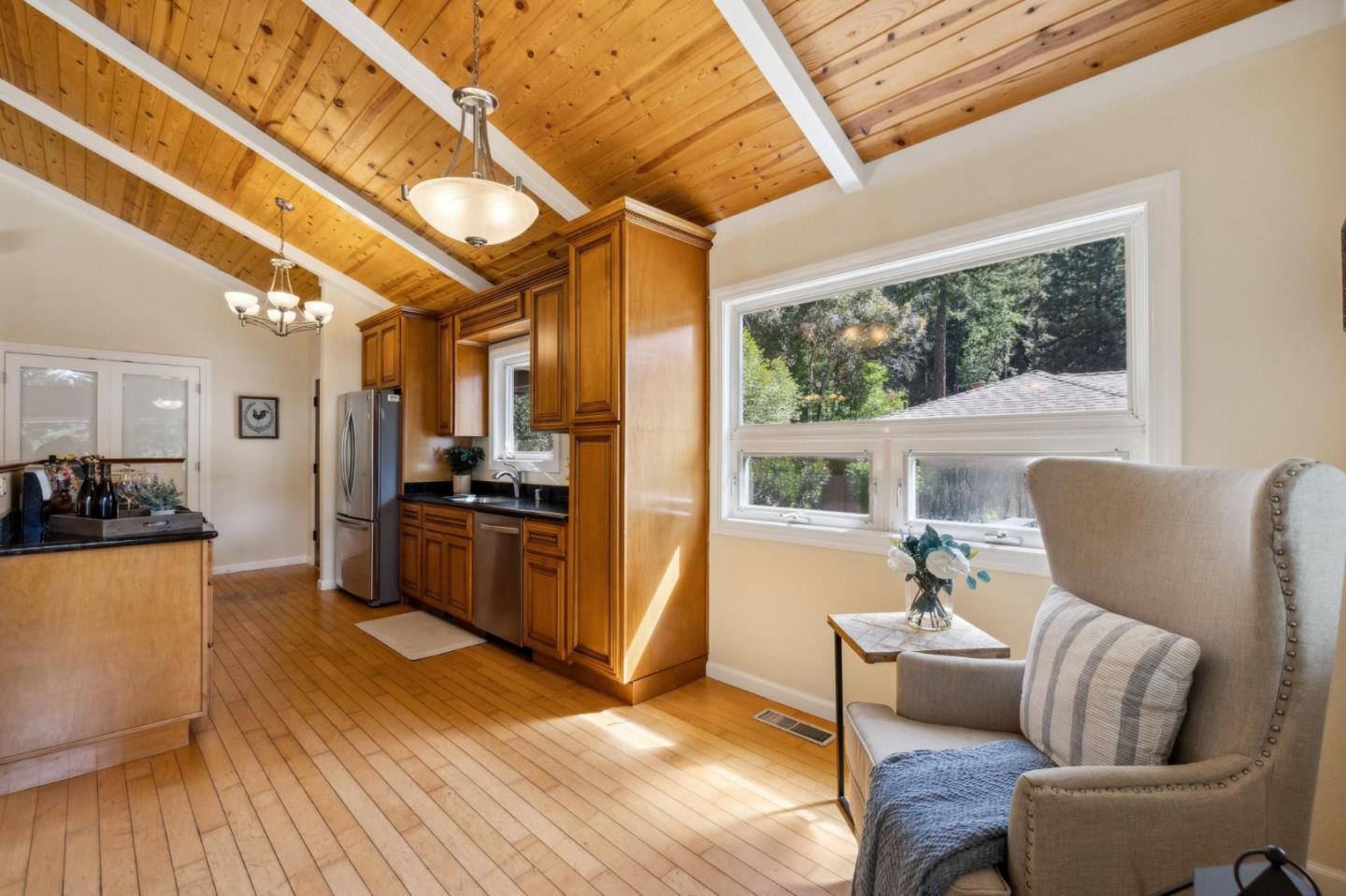Detail Gallery Image 26 of 86 For 23280 Schulties Rd, Los Gatos,  CA 95033 - 4 Beds | 2/1 Baths