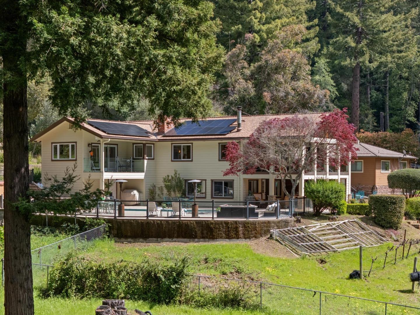 Detail Gallery Image 3 of 86 For 23280 Schulties Rd, Los Gatos,  CA 95033 - 4 Beds | 2/1 Baths