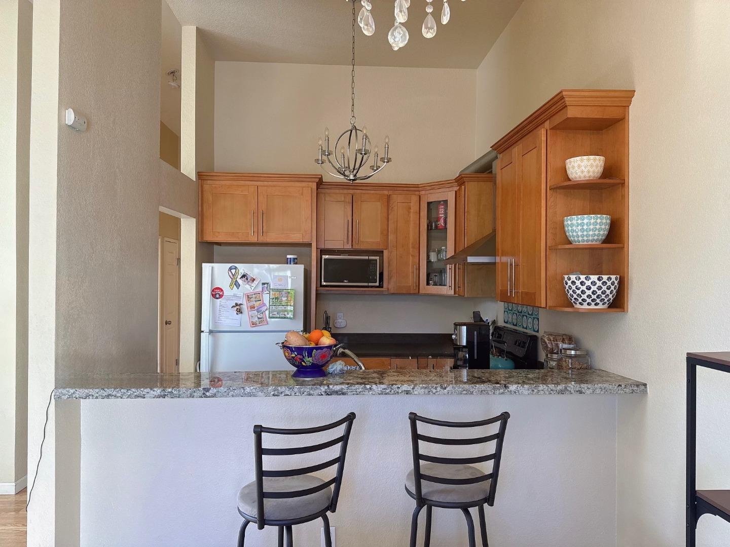 Detail Gallery Image 4 of 16 For 178 Sunwood Meadows Pl, San Jose,  CA 95119 - 2 Beds | 2 Baths