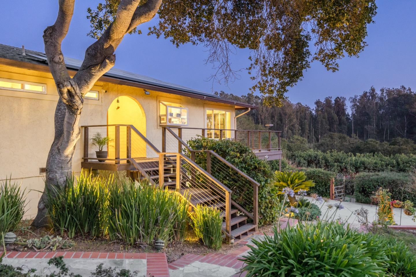 Detail Gallery Image 2 of 30 For 7340 Langley Canyon Rd, Salinas,  CA 93907 - 4 Beds | 2/1 Baths