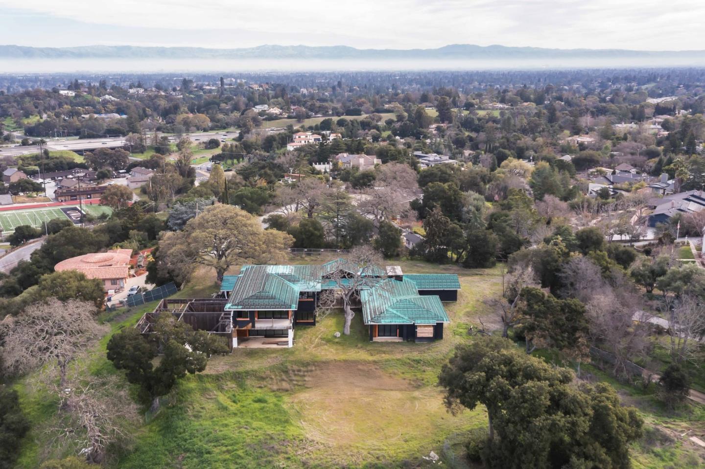 Detail Gallery Image 6 of 10 For 12355 Stonebrook Ct, Los Altos Hills,  CA 94022 - 6 Beds | 7/2 Baths