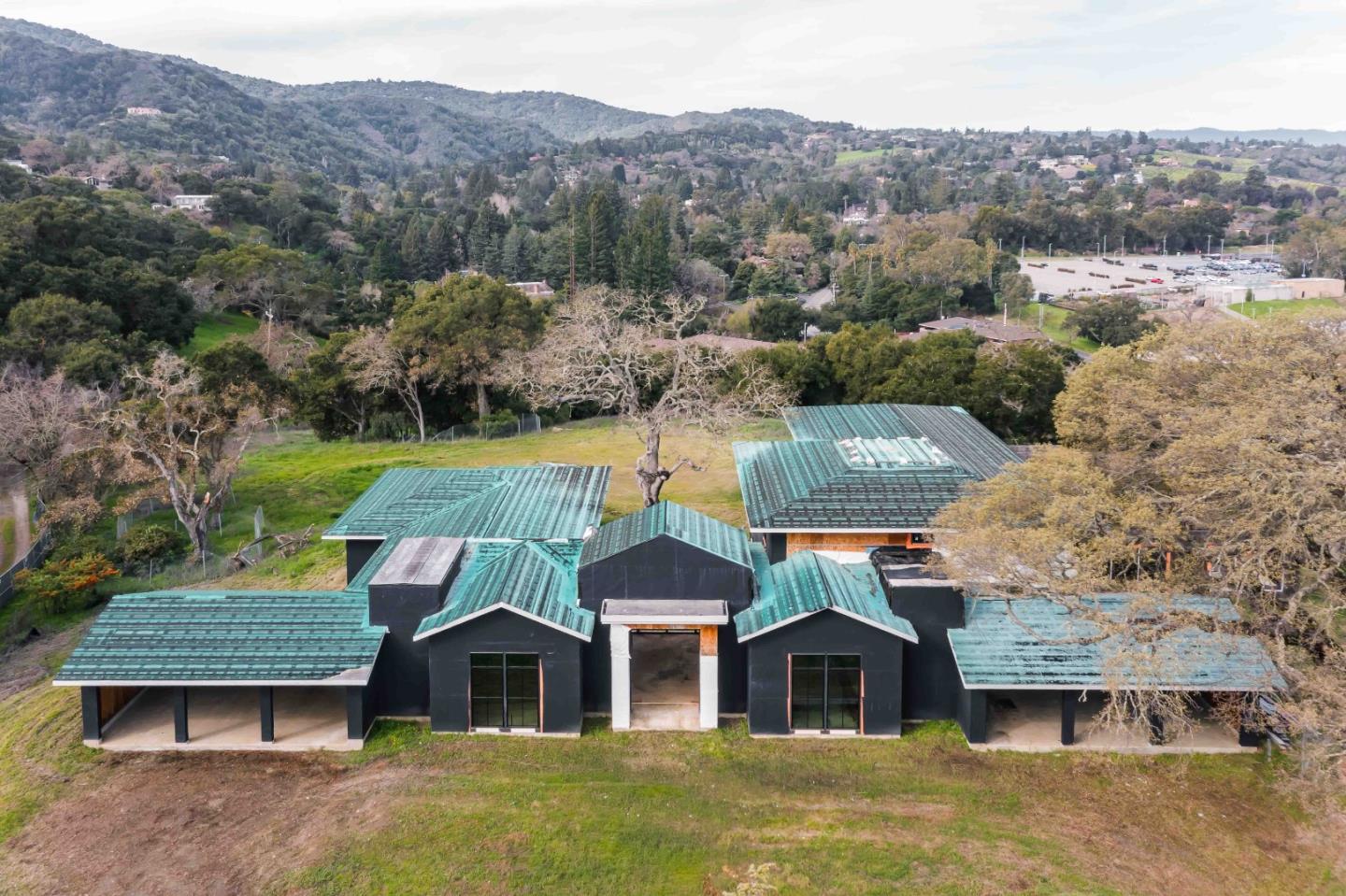 Detail Gallery Image 8 of 10 For 12355 Stonebrook Ct, Los Altos Hills,  CA 94022 - 6 Beds | 7/2 Baths