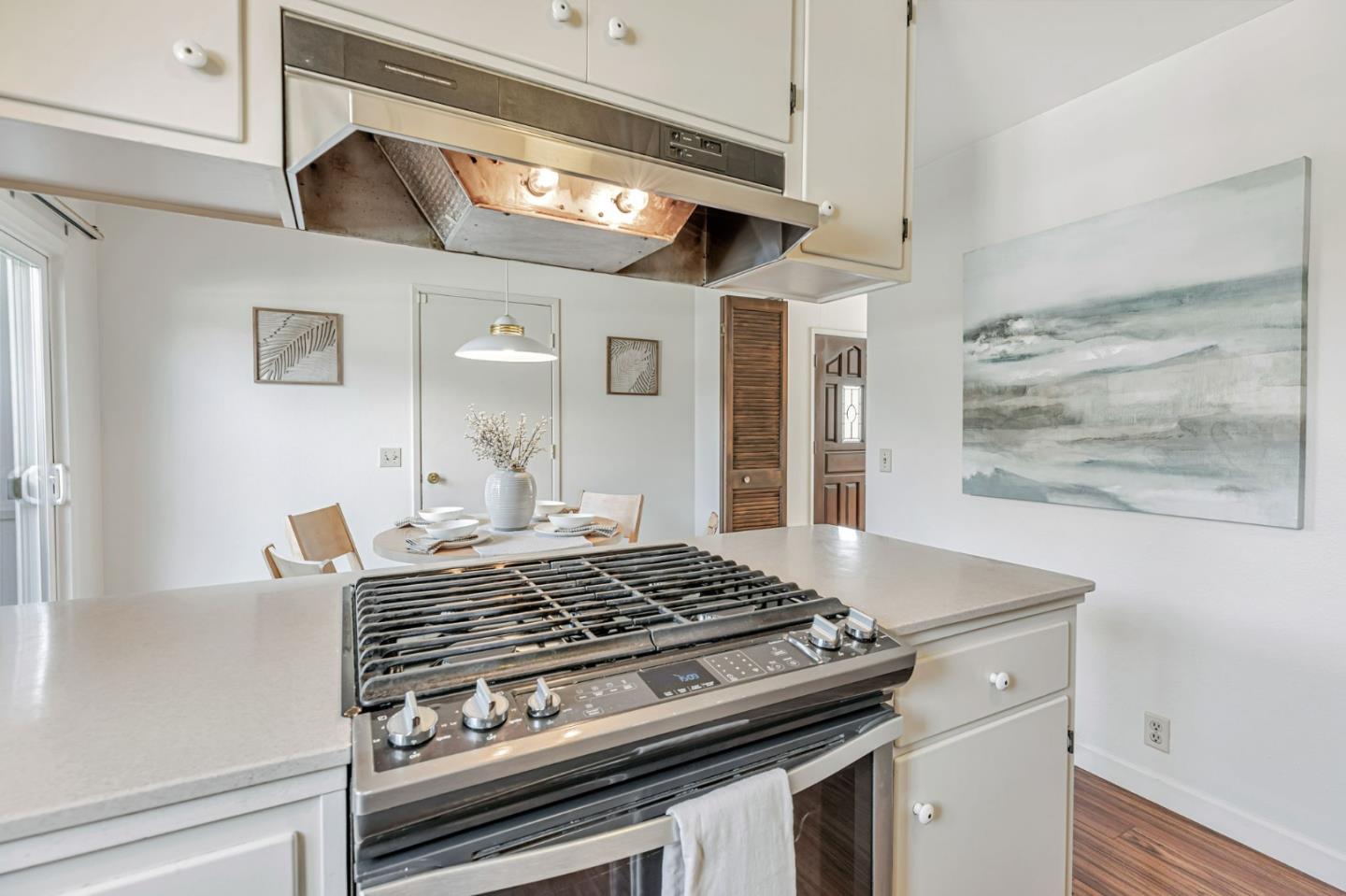 Detail Gallery Image 12 of 43 For 801 Lobos St, Monterey,  CA 93940 - 3 Beds | 2 Baths