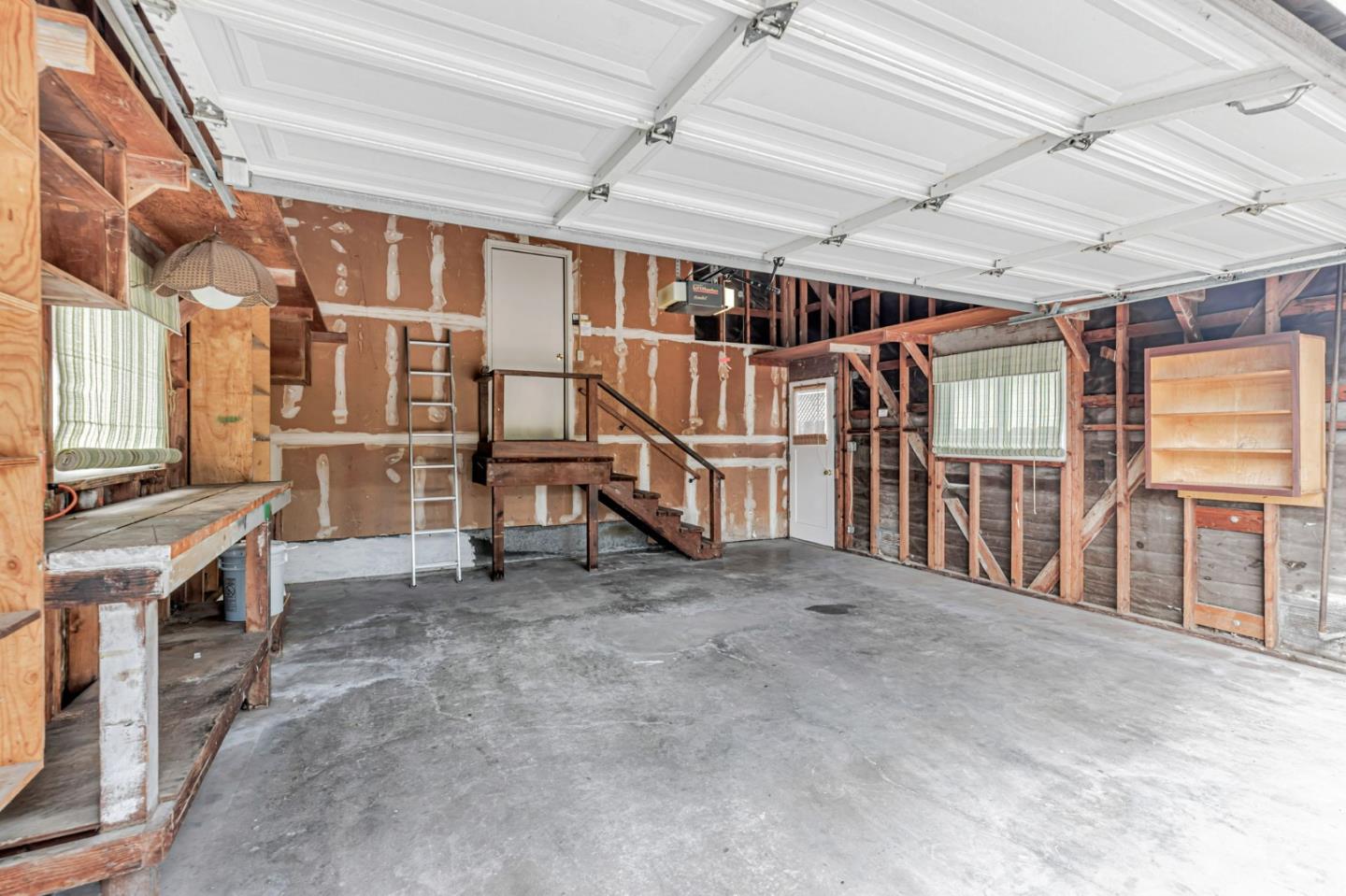 Detail Gallery Image 32 of 43 For 801 Lobos St, Monterey,  CA 93940 - 3 Beds | 2 Baths