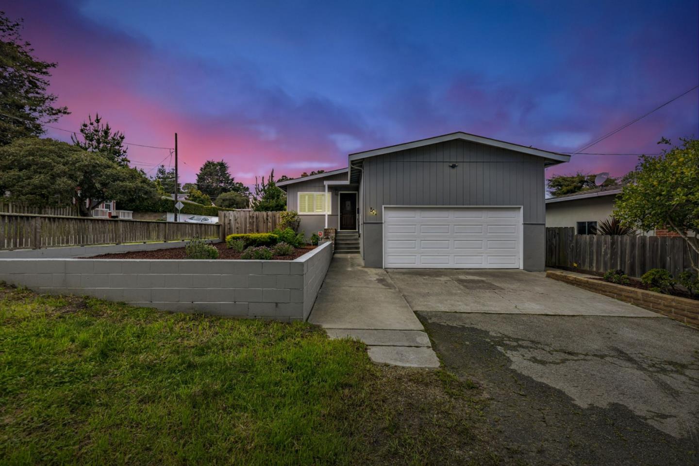 Detail Gallery Image 37 of 43 For 801 Lobos St, Monterey,  CA 93940 - 3 Beds | 2 Baths