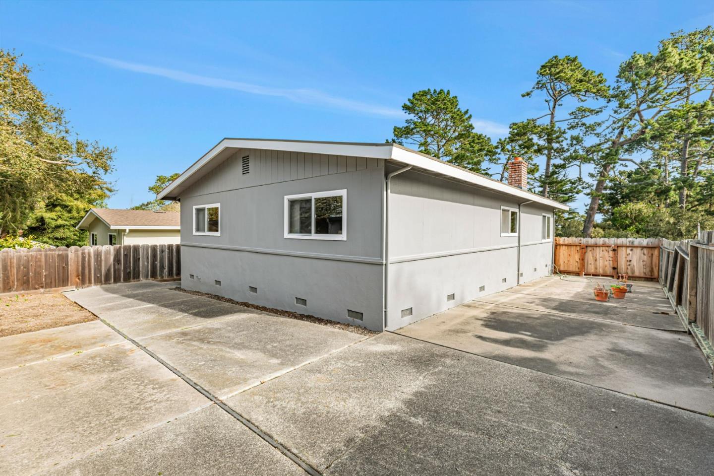 Detail Gallery Image 39 of 43 For 801 Lobos St, Monterey,  CA 93940 - 3 Beds | 2 Baths