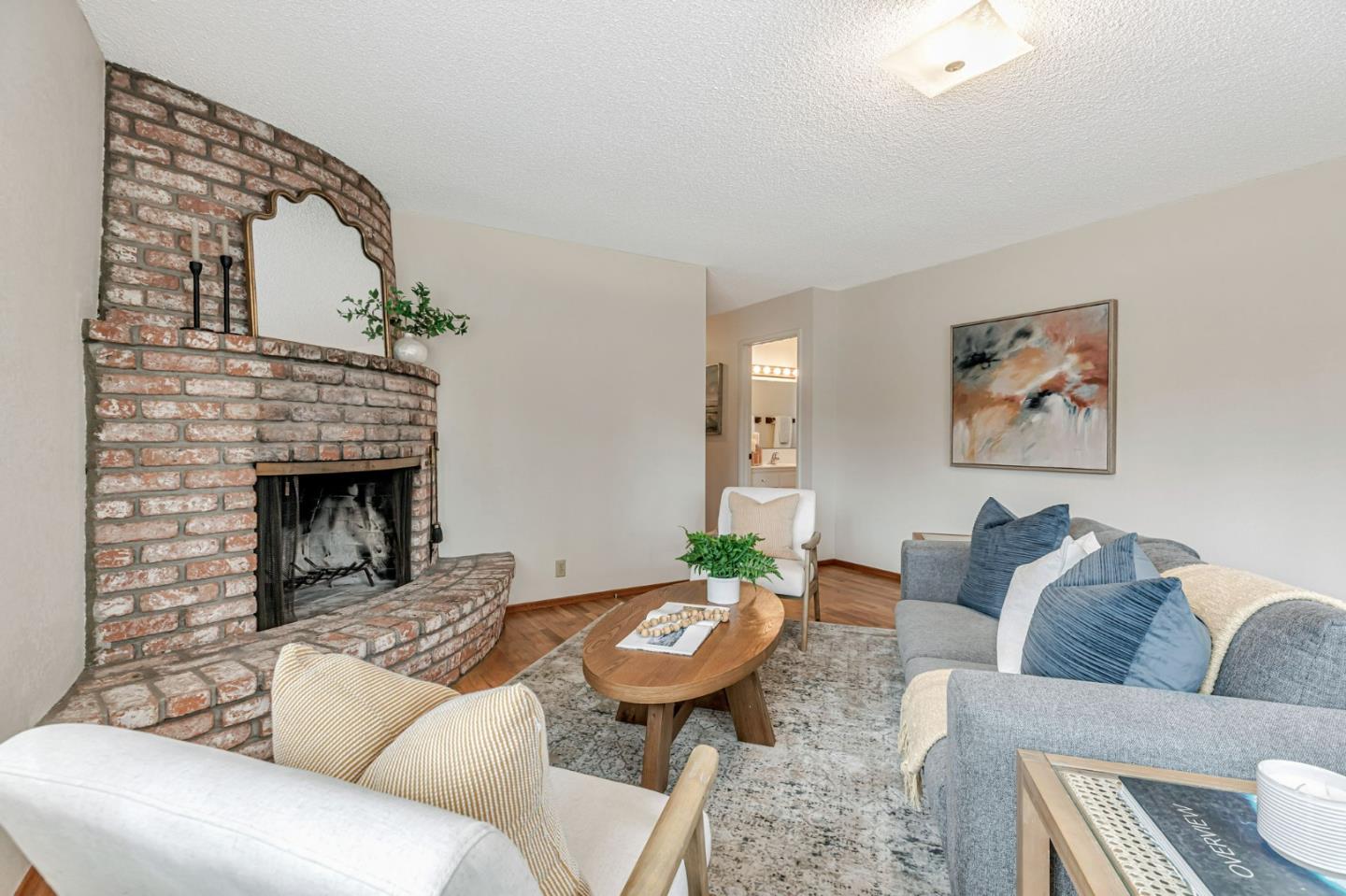 Detail Gallery Image 4 of 43 For 801 Lobos St, Monterey,  CA 93940 - 3 Beds | 2 Baths