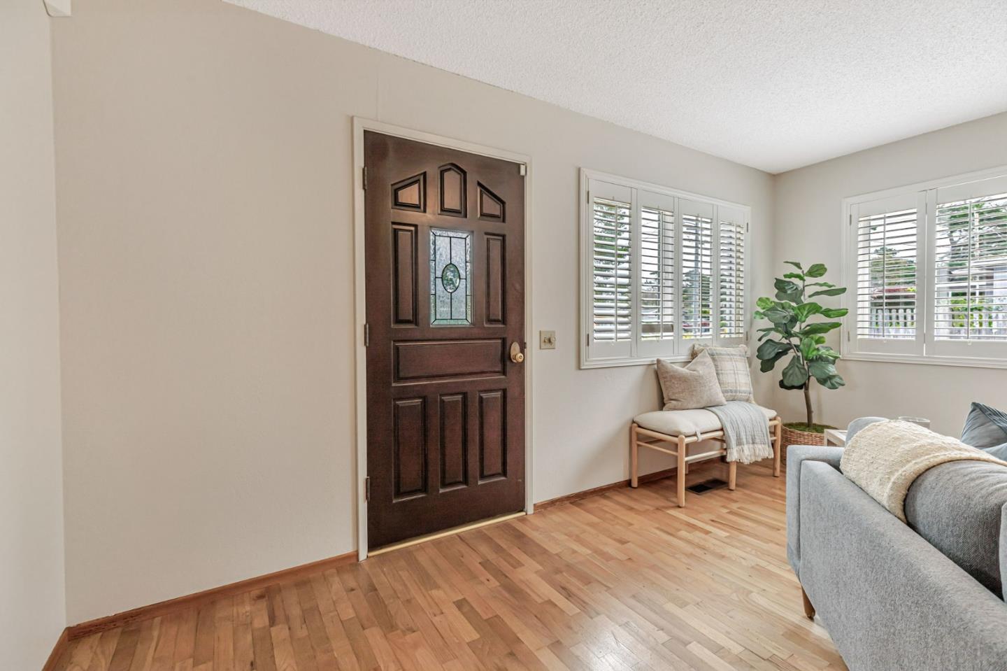 Detail Gallery Image 5 of 43 For 801 Lobos St, Monterey,  CA 93940 - 3 Beds | 2 Baths