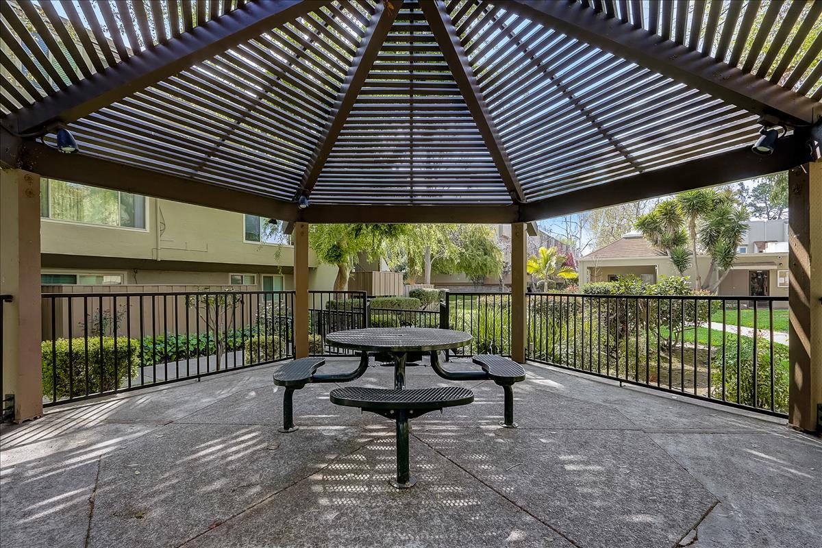 Detail Gallery Image 20 of 26 For 380 Auburn Way #21,  San Jose,  CA 95129 - 2 Beds | 1/1 Baths