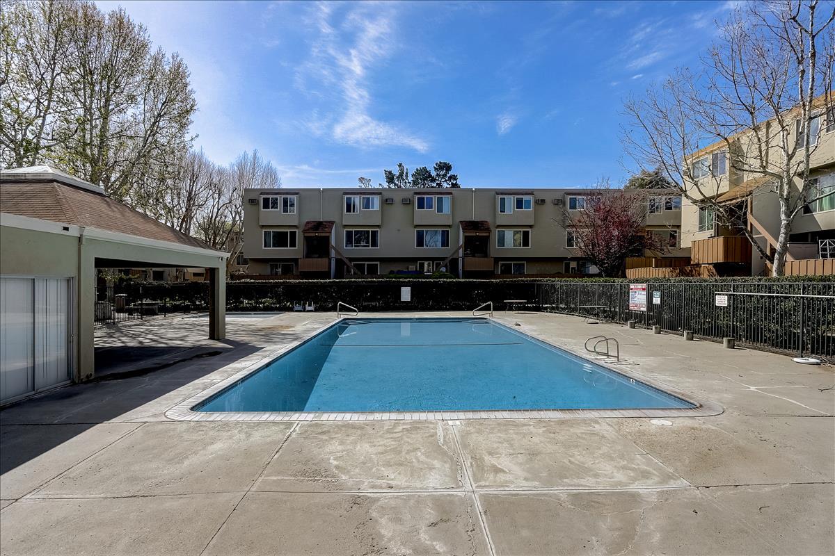 Detail Gallery Image 23 of 26 For 380 Auburn Way #21,  San Jose,  CA 95129 - 2 Beds | 1/1 Baths