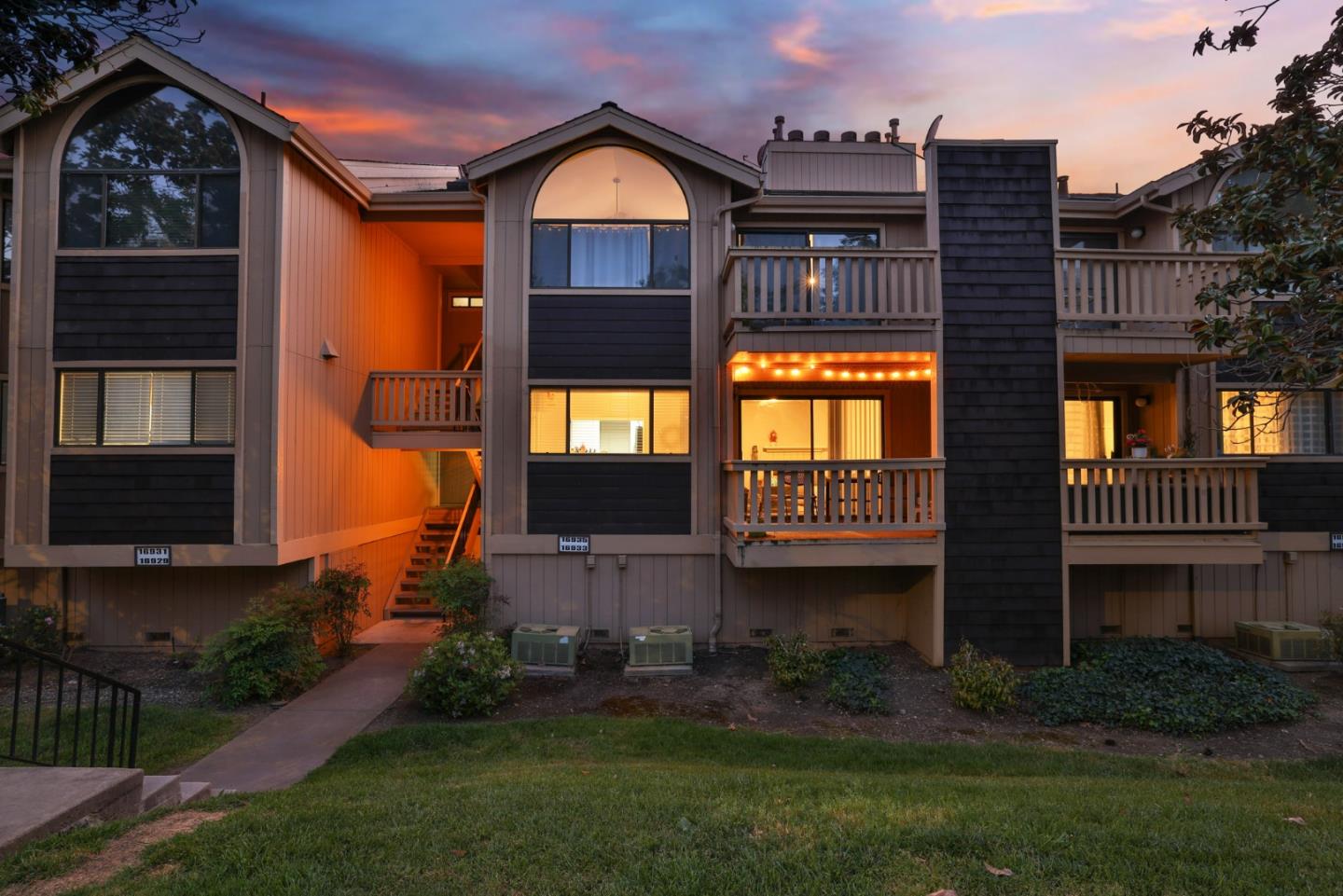 Detail Gallery Image 2 of 34 For 16933 Sorrel Way, Morgan Hill,  CA 95037 - 2 Beds | 2 Baths