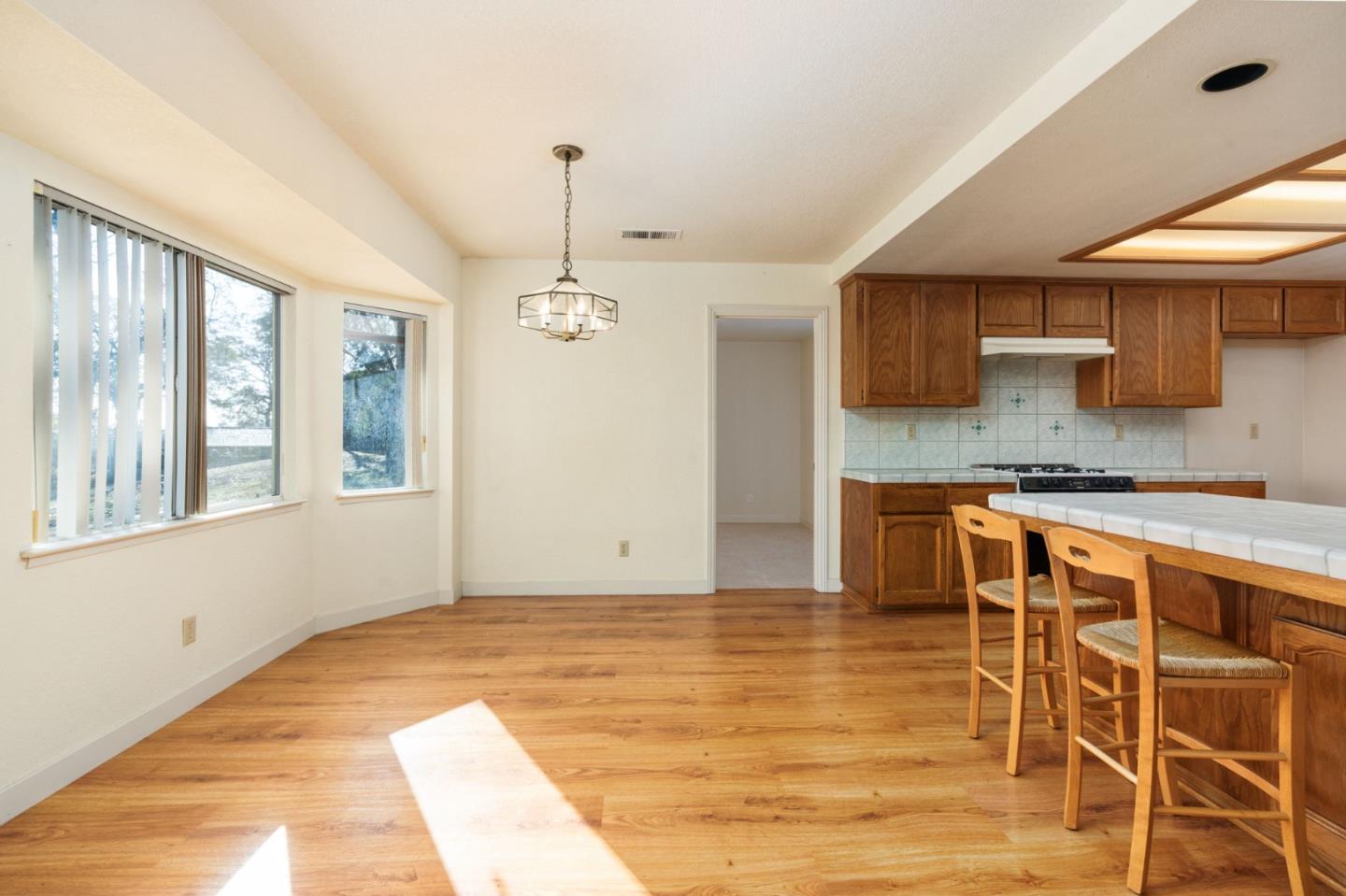 Detail Gallery Image 14 of 50 For 30159 Horseshoe Dr, Coarsegold,  CA 93614 - 3 Beds | 2 Baths
