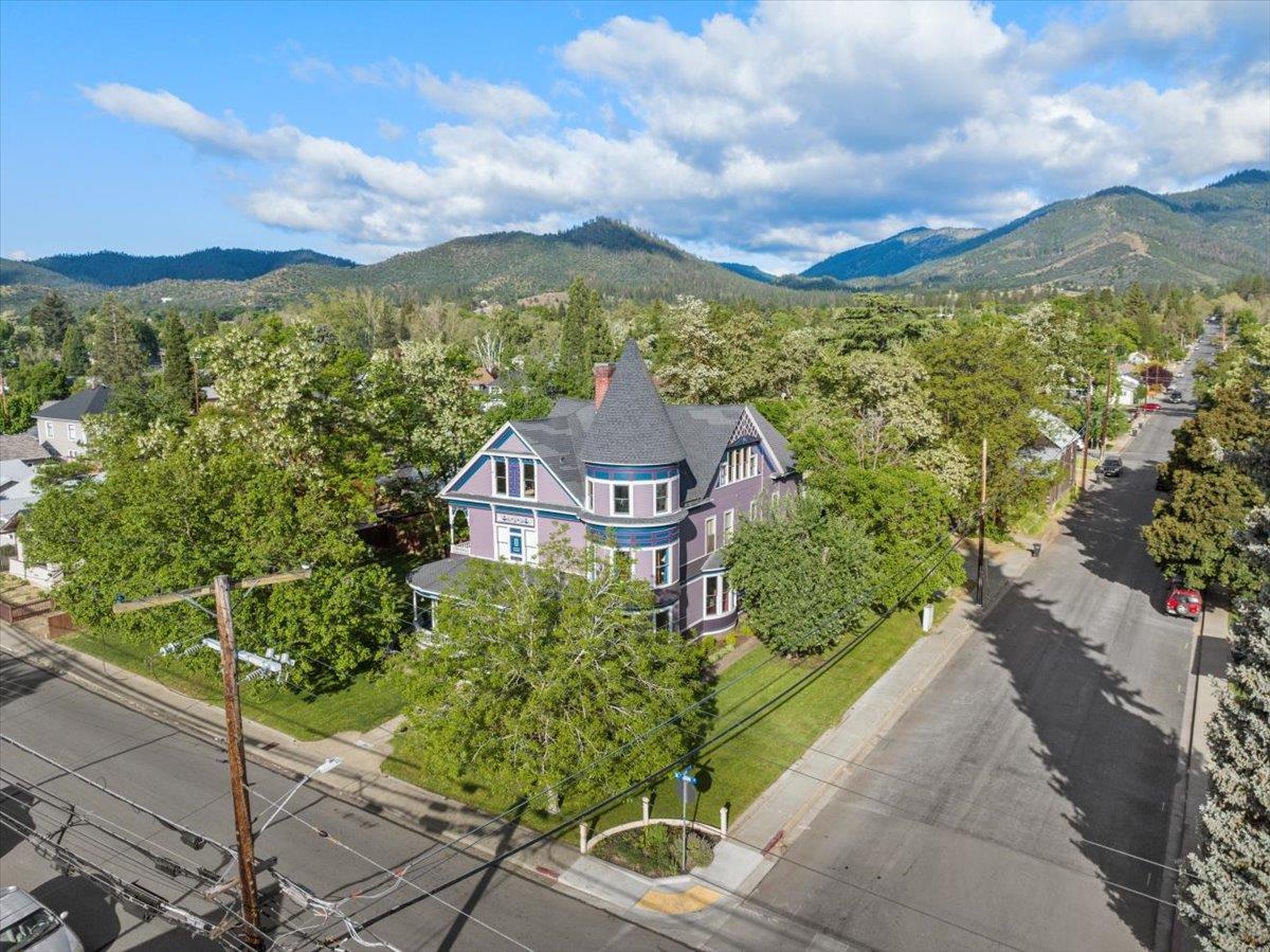 Detail Gallery Image 67 of 71 For 223 N Oregon St, Yreka,  CA 96097 - 5 Beds | 4/1 Baths