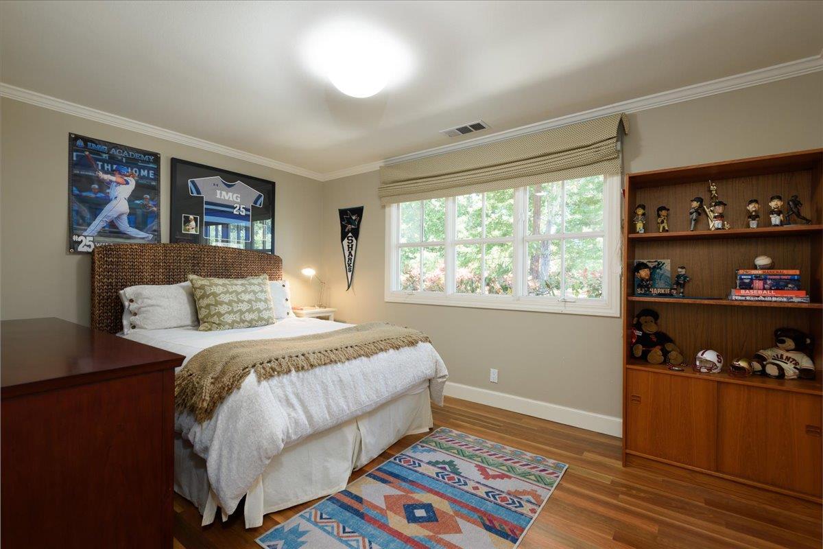 Detail Gallery Image 22 of 46 For 45 Bear Gulch Drive, Portola Valley,  CA 94028 - 5 Beds | 3/1 Baths