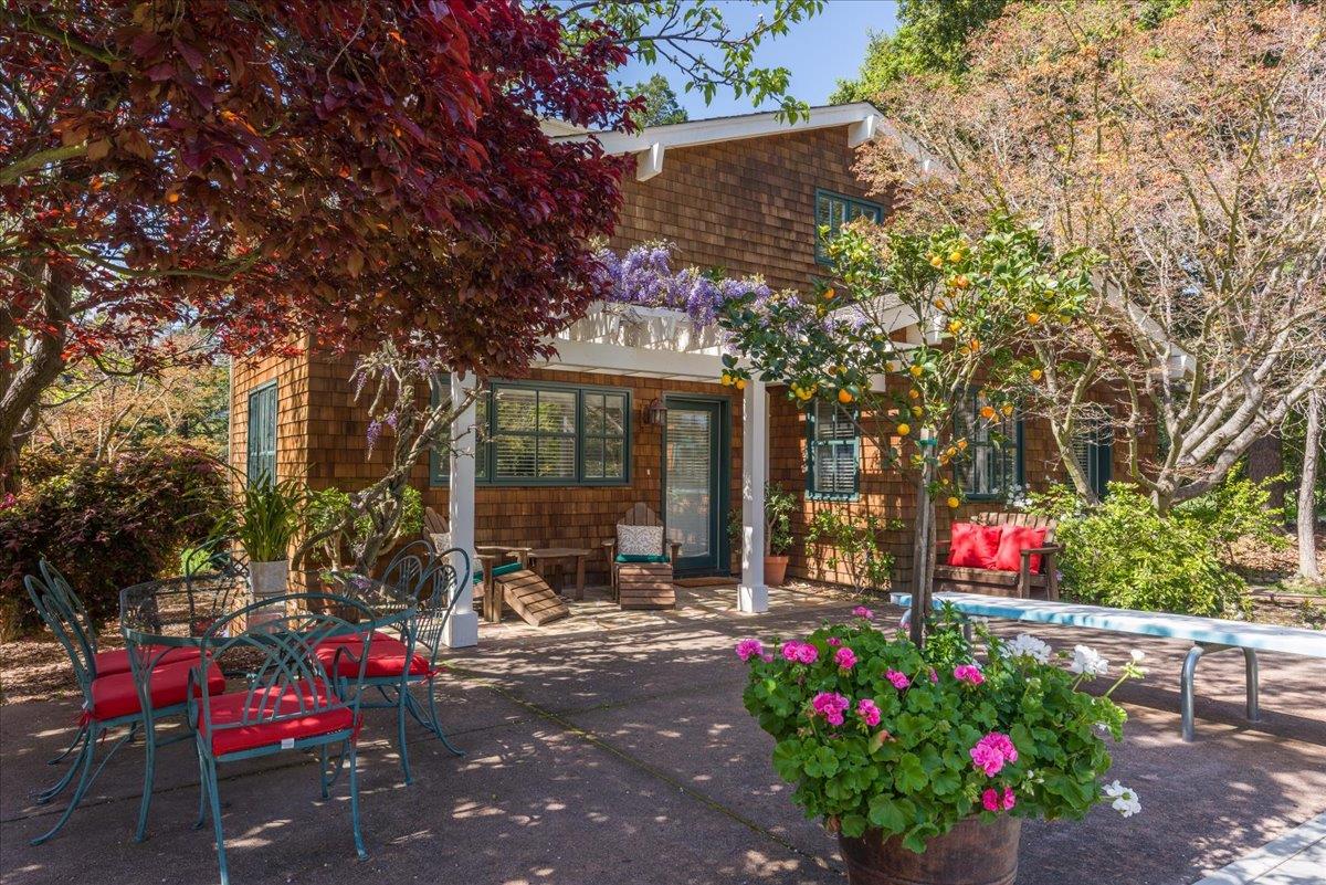 Detail Gallery Image 32 of 46 For 45 Bear Gulch Drive, Portola Valley,  CA 94028 - 5 Beds | 3/1 Baths