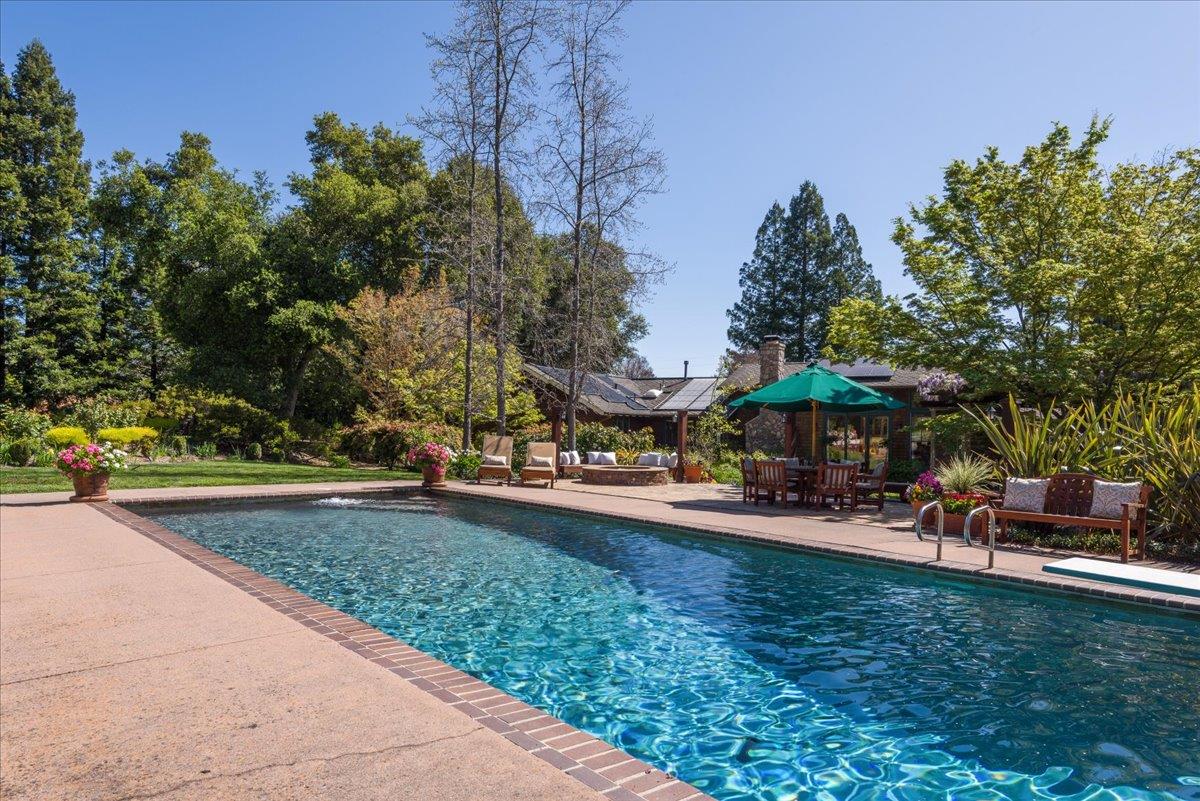 Detail Gallery Image 39 of 46 For 45 Bear Gulch Drive, Portola Valley,  CA 94028 - 5 Beds | 3/1 Baths