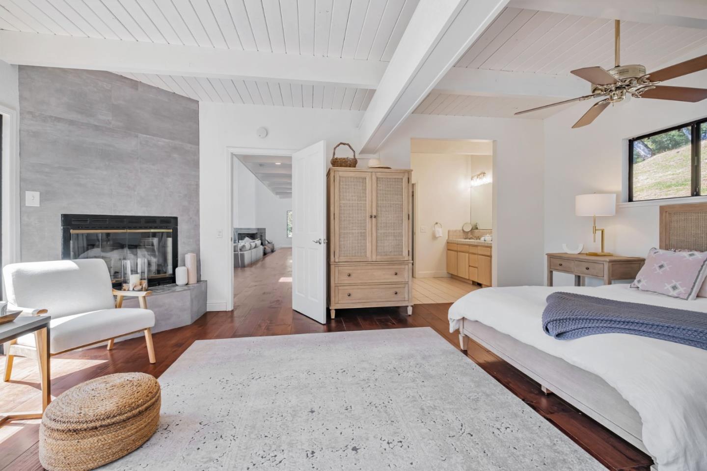 Detail Gallery Image 14 of 35 For 805 Old Mill Pond Rd, Los Gatos,  CA 95033 - 4 Beds | 2/1 Baths