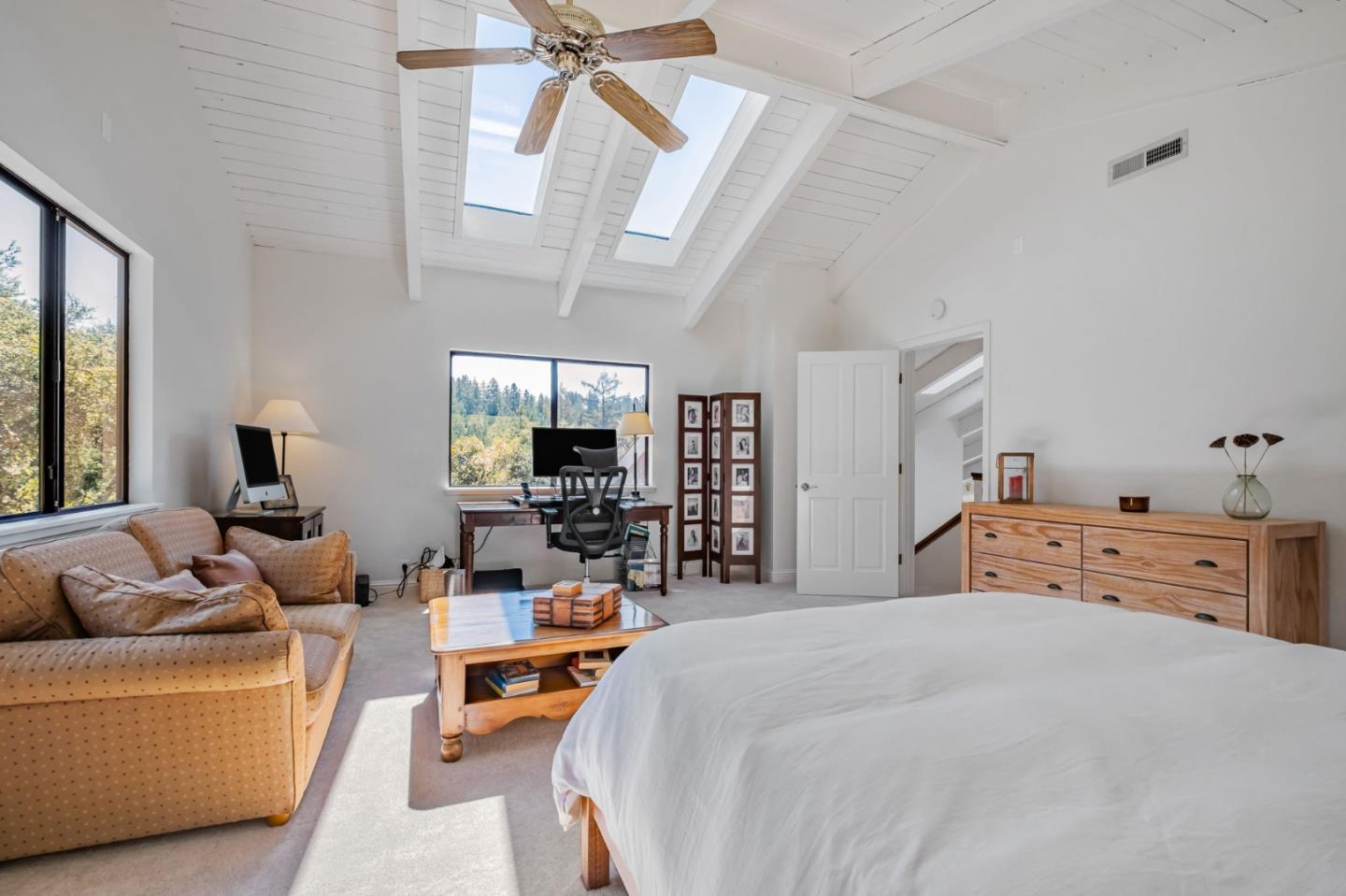Detail Gallery Image 18 of 35 For 805 Old Mill Pond Rd, Los Gatos,  CA 95033 - 4 Beds | 2/1 Baths