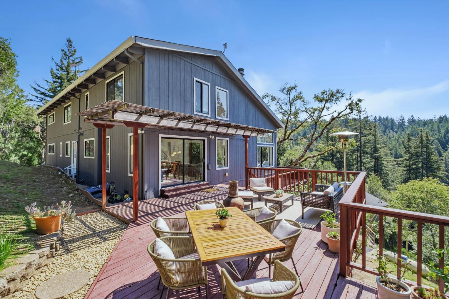 Detail Gallery Image 29 of 35 For 805 Old Mill Pond Rd, Los Gatos,  CA 95033 - 4 Beds | 2/1 Baths