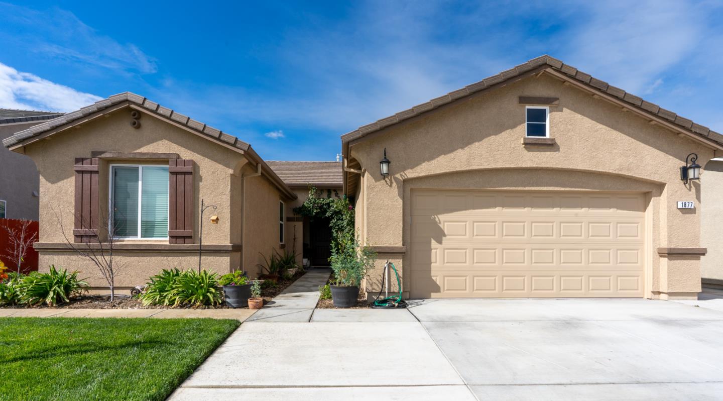 Detail Gallery Image 2 of 38 For 1877 Morro Ct, Los Banos,  CA 93635 - 3 Beds | 2 Baths
