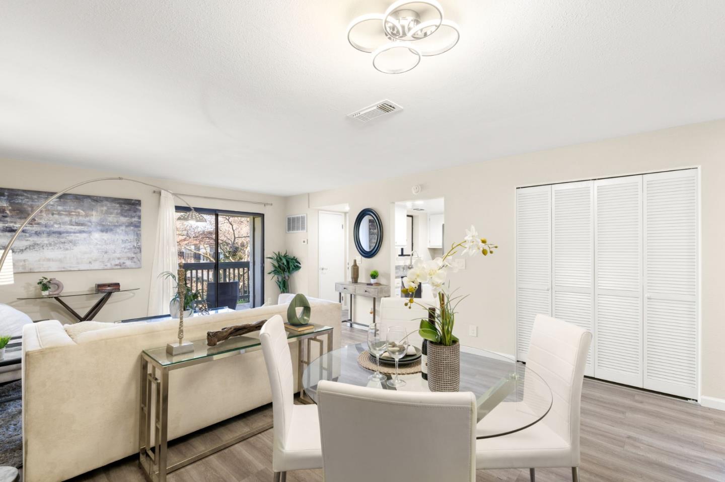 Detail Gallery Image 10 of 38 For 612 San Conrado Ter #7,  Sunnyvale,  CA 94085 - 2 Beds | 2 Baths