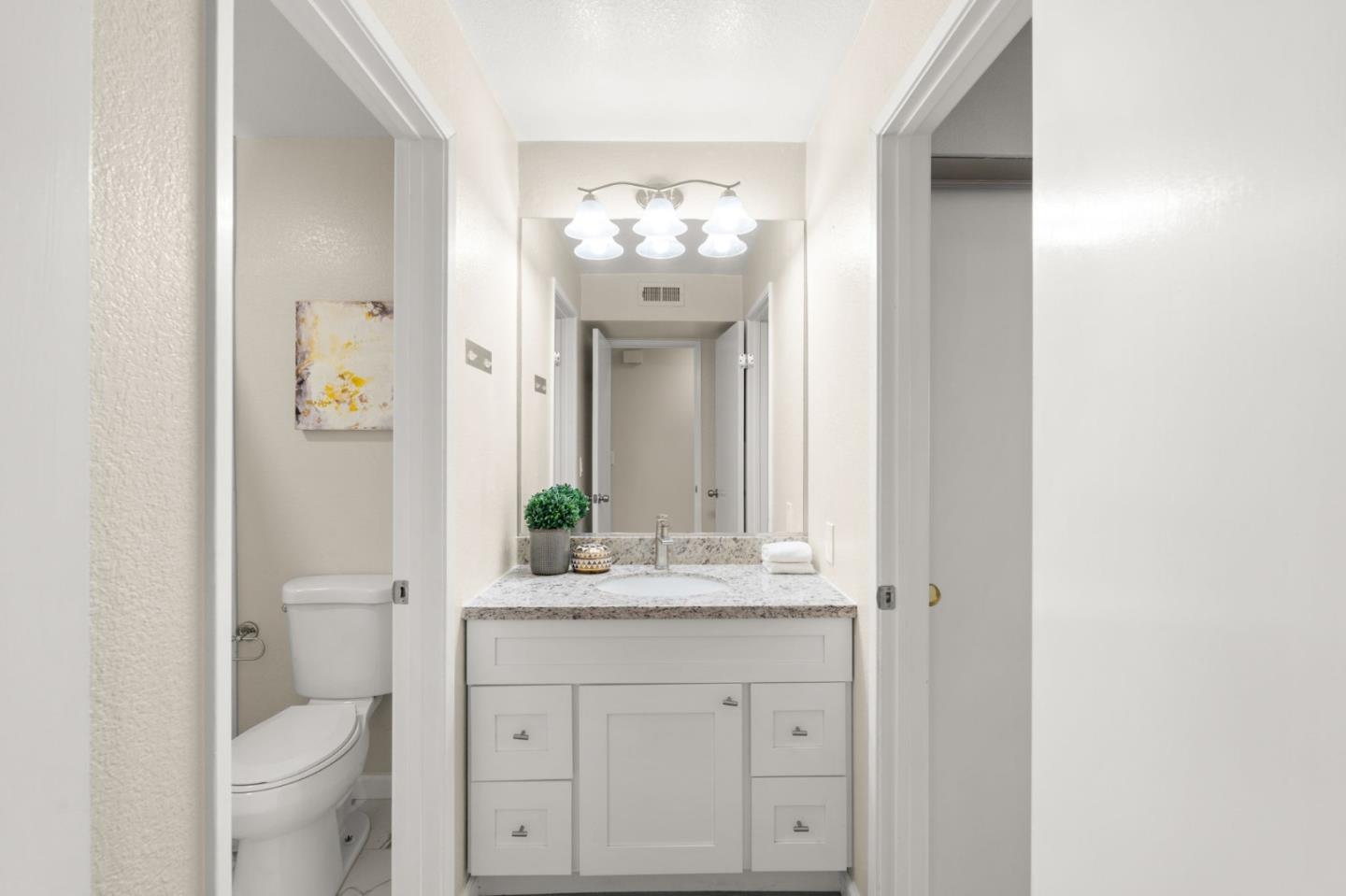 Detail Gallery Image 15 of 38 For 612 San Conrado Ter #7,  Sunnyvale,  CA 94085 - 2 Beds | 2 Baths