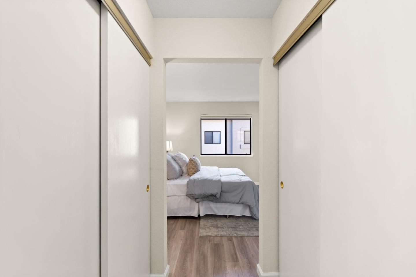 Detail Gallery Image 17 of 38 For 612 San Conrado Ter #7,  Sunnyvale,  CA 94085 - 2 Beds | 2 Baths