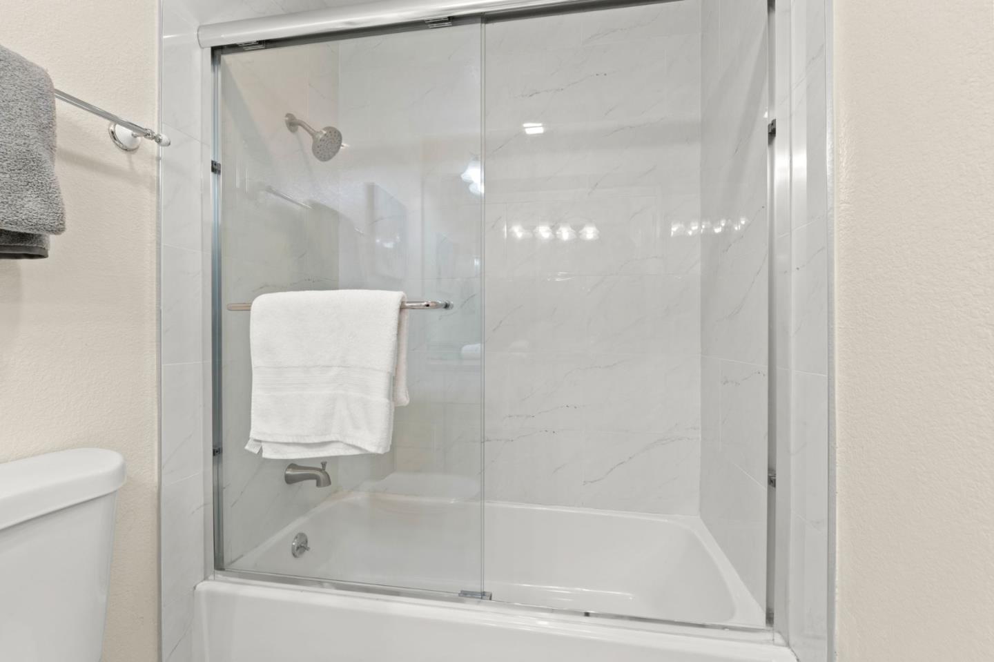 Detail Gallery Image 24 of 38 For 612 San Conrado Ter #7,  Sunnyvale,  CA 94085 - 2 Beds | 2 Baths