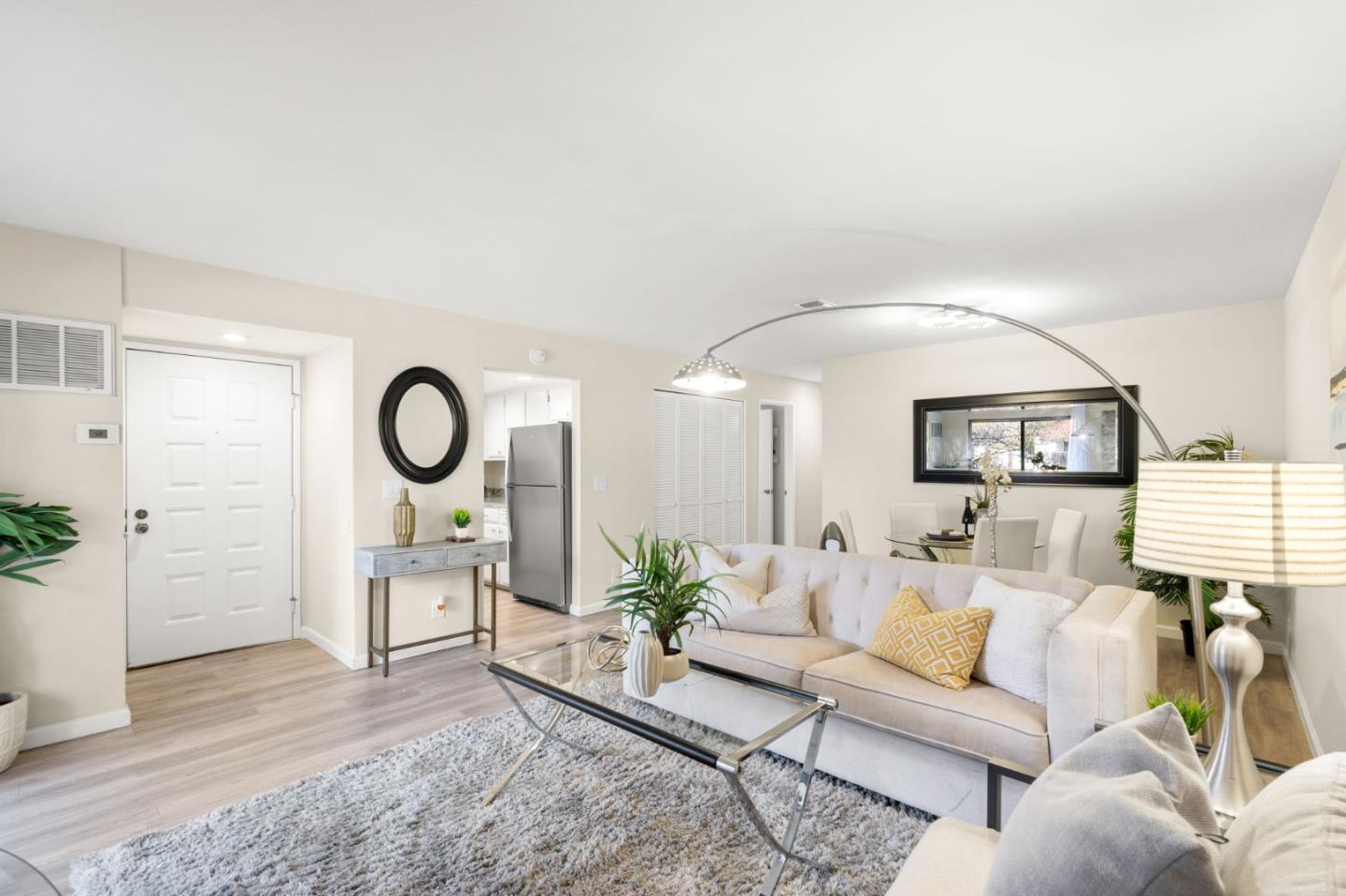 Detail Gallery Image 6 of 38 For 612 San Conrado Ter #7,  Sunnyvale,  CA 94085 - 2 Beds | 2 Baths
