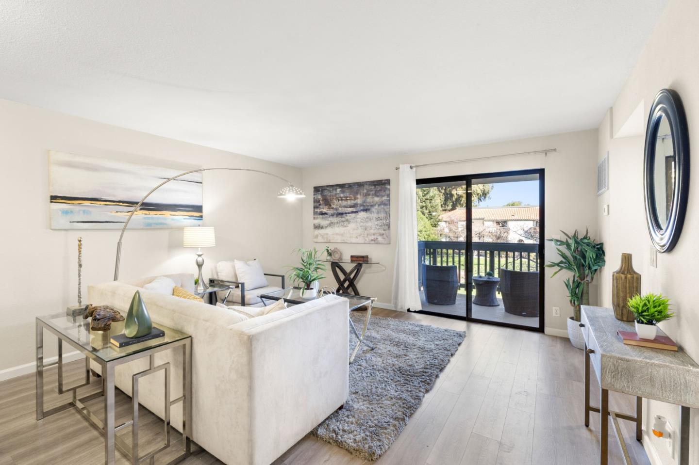 Detail Gallery Image 8 of 38 For 612 San Conrado Ter #7,  Sunnyvale,  CA 94085 - 2 Beds | 2 Baths