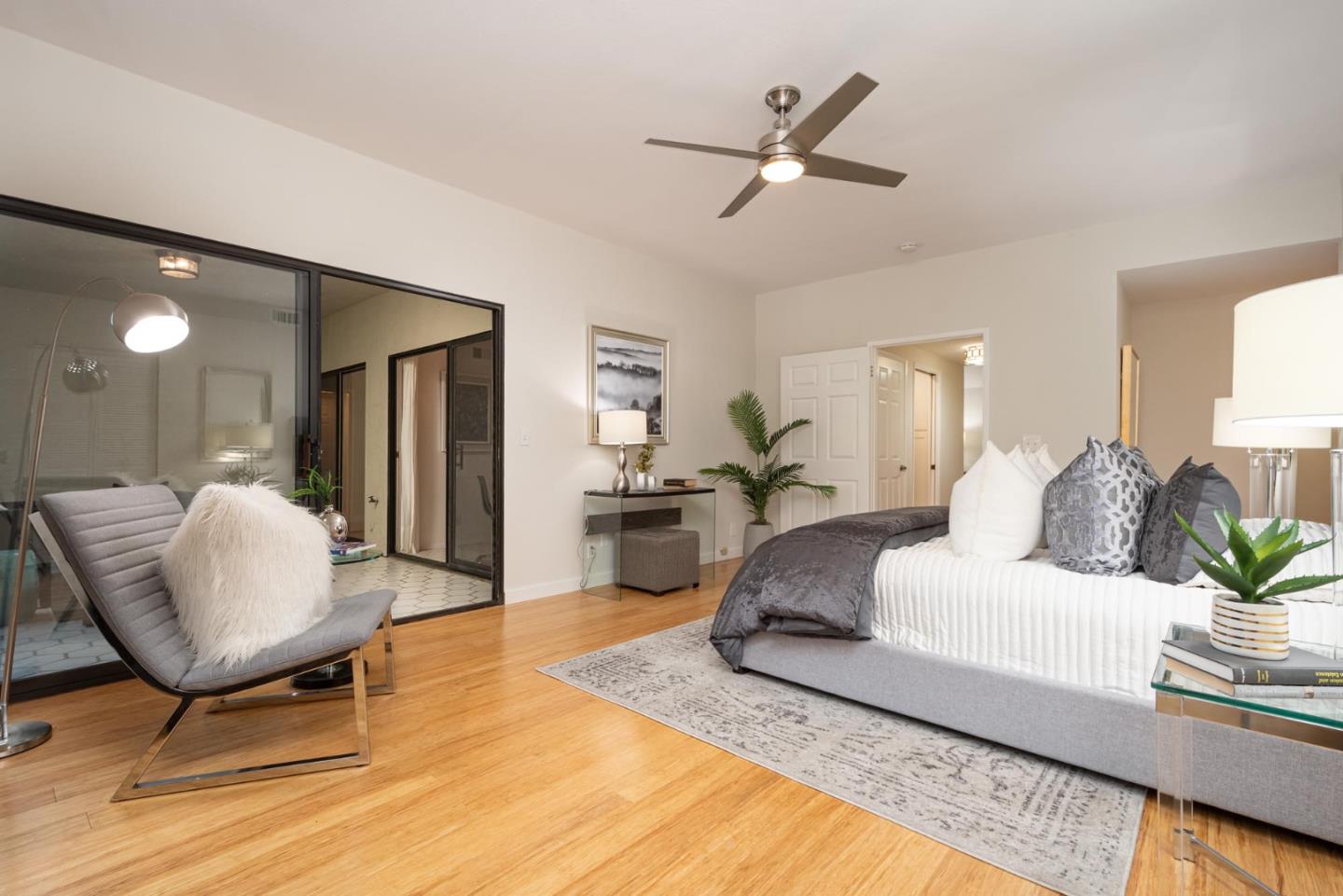 Detail Gallery Image 12 of 23 For 1230 Sharon Park Dr #55,  Menlo Park,  CA 94025 - 2 Beds | 2 Baths