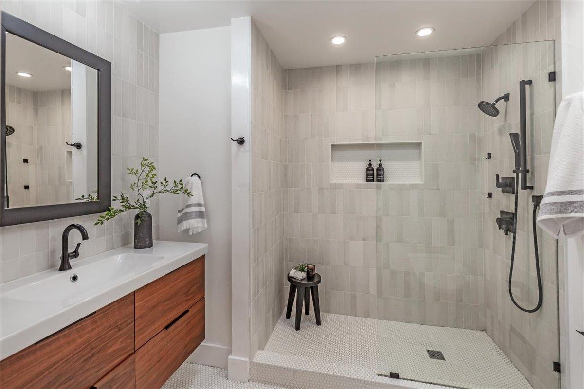 Detail Gallery Image 19 of 35 For 17951 Mountain Charlie Rd, Los Gatos,  CA 95033 - 3 Beds | 2 Baths
