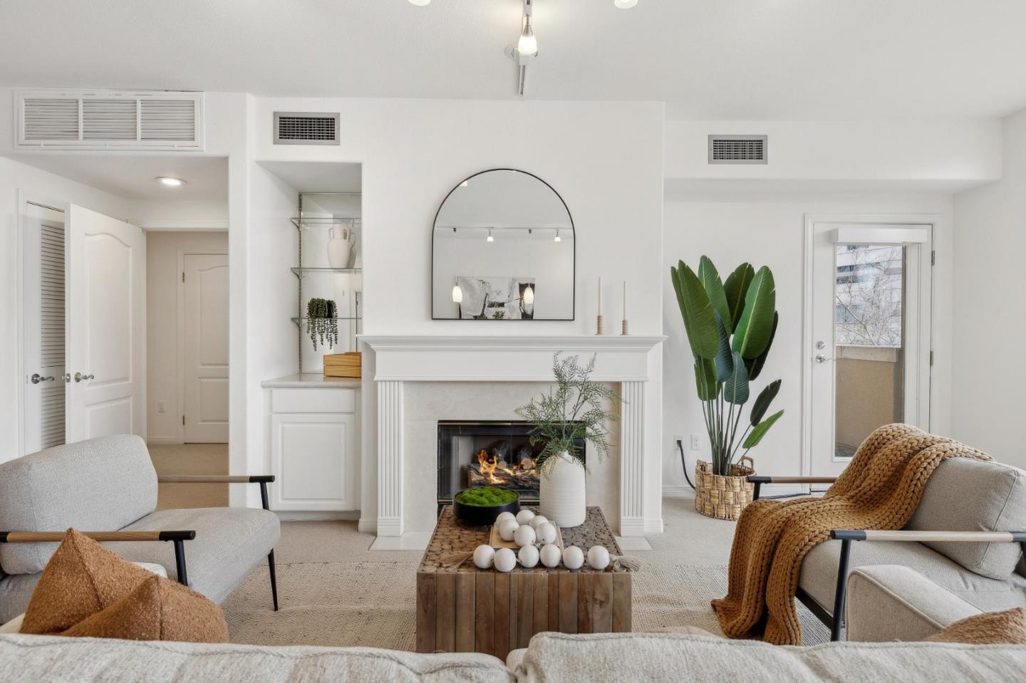 Detail Gallery Image 8 of 39 For 144 S 3rd St #537,  San Jose,  CA 95112 - 2 Beds | 2 Baths