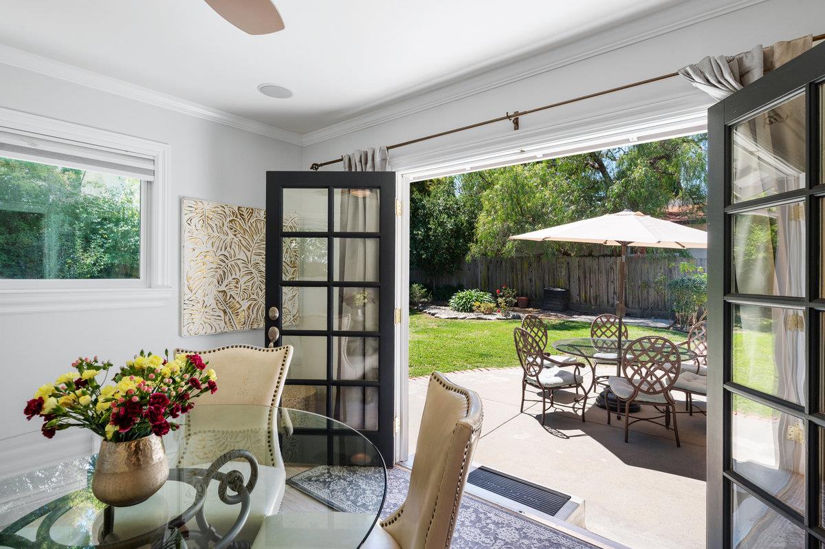Detail Gallery Image 20 of 28 For 2035 El Prado St, Redwood City,  CA 94061 - 4 Beds | 2 Baths